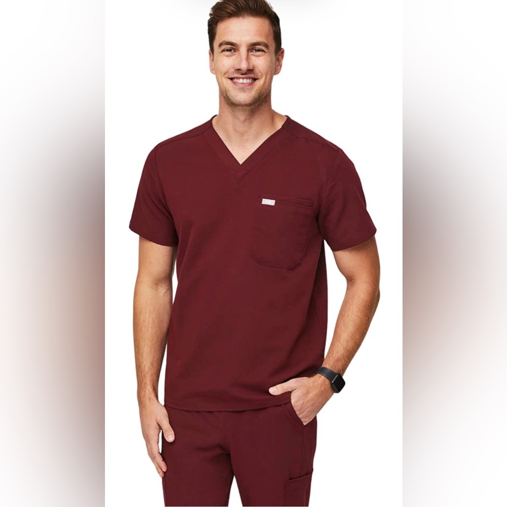 FIGS Leon Men Scrub Top and Bottom: Tailored Fit, Modern, Moisture-Wicking